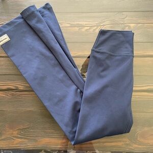 Giving movement Blue Leggings